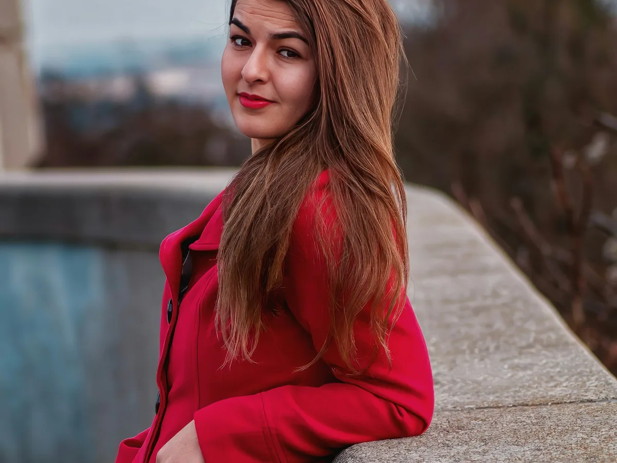 Fashion portrait reference image used to identify subject, style, lighting, color, composition, and mood details